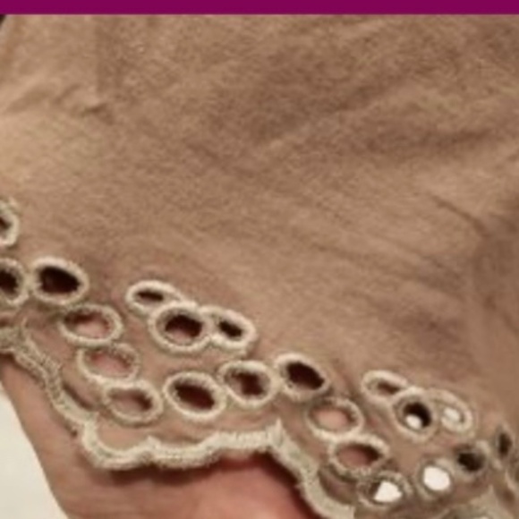 BCBG Max Azria Soft Brown Detailed Tunic Top. Sz M - Picture 3 of 9